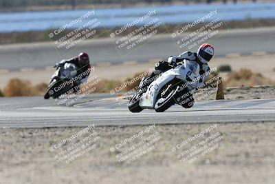 media/Nov-16-2025-Race Pace (Sun) [[8c5fa54630]]/Verified Riders/3-Turn 14 (1045am)/